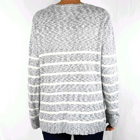 Pull&Bear Long Sleeve Scoop Neck Sweater Size X Large Grey White Striped - Picture 3 of 3